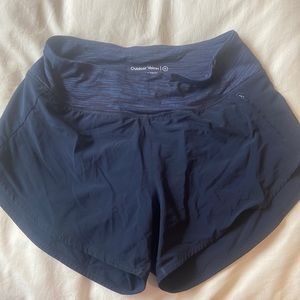 Outdoor Voices 4" navy